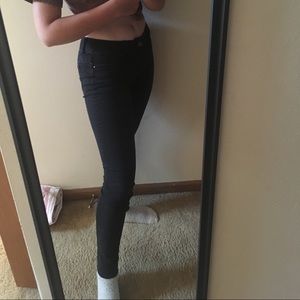 Black Skinny Jeans